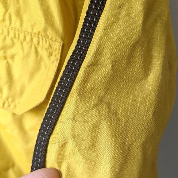 Vintage HUGO BOSS Sport 90s BOXER Jacket Yellow Black Lightweight - Picture 9 of 16